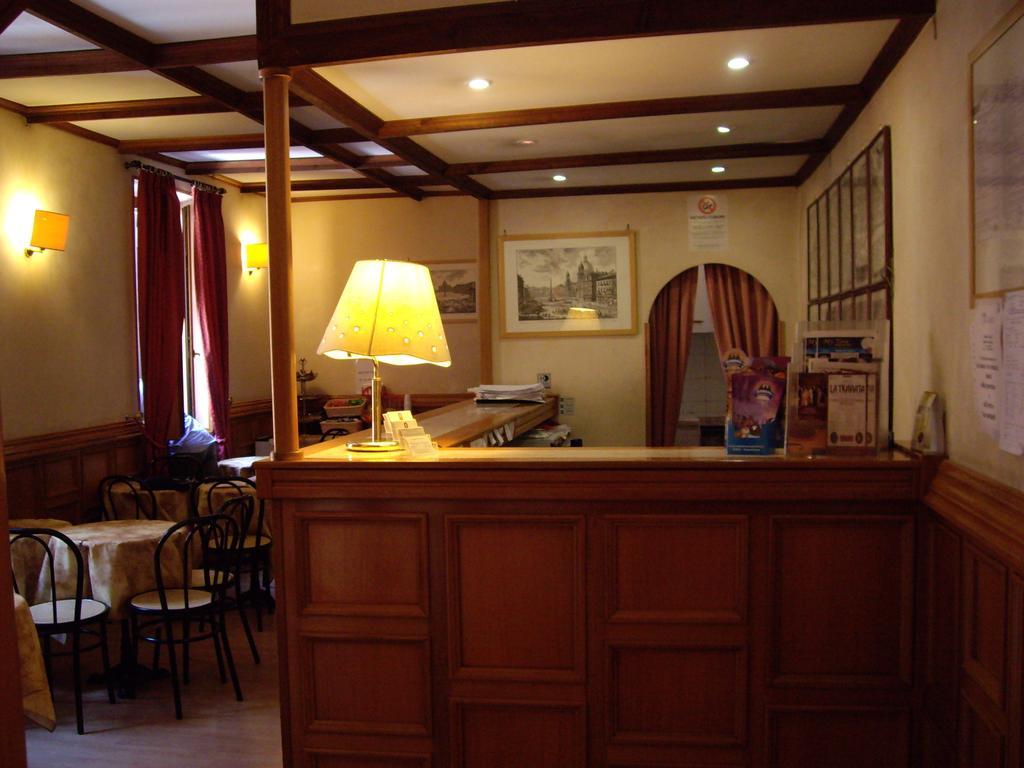 Santa Prassede 2* Rom